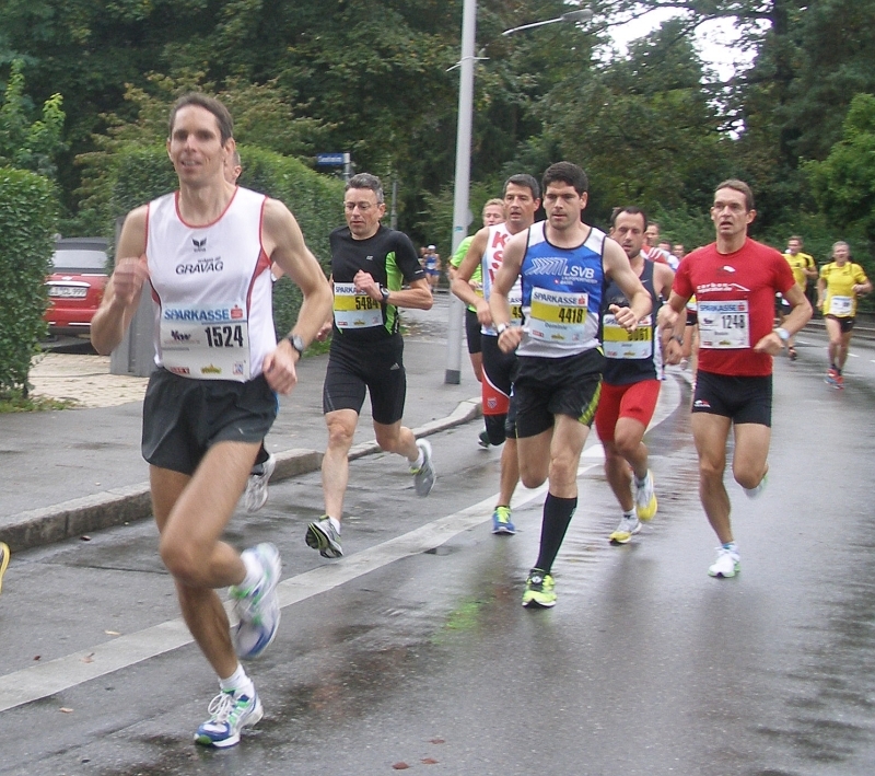 Markus sucht den Anschluss zu Zoltan und findet ihn
