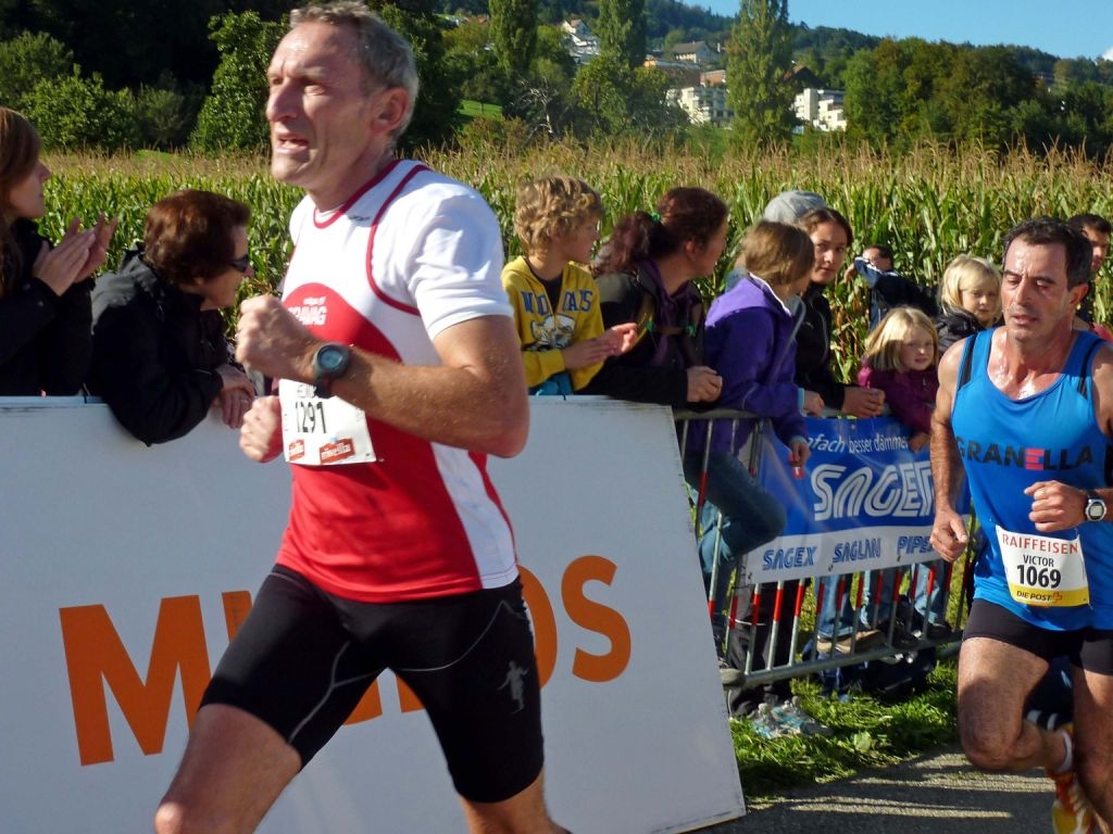 auch Helmut spurtet dem Ziel entgegen