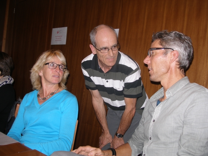 Berni bespricht sich mit Olivier Bernhard