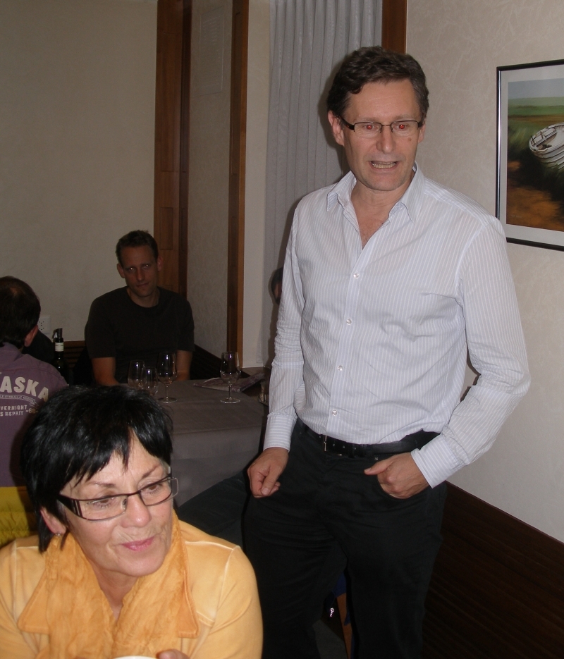 Präsident Heinz Brunner dankt zum Schluss des gelungenen Events allen, die etwas zum guten Gelingen beigetragen haben.