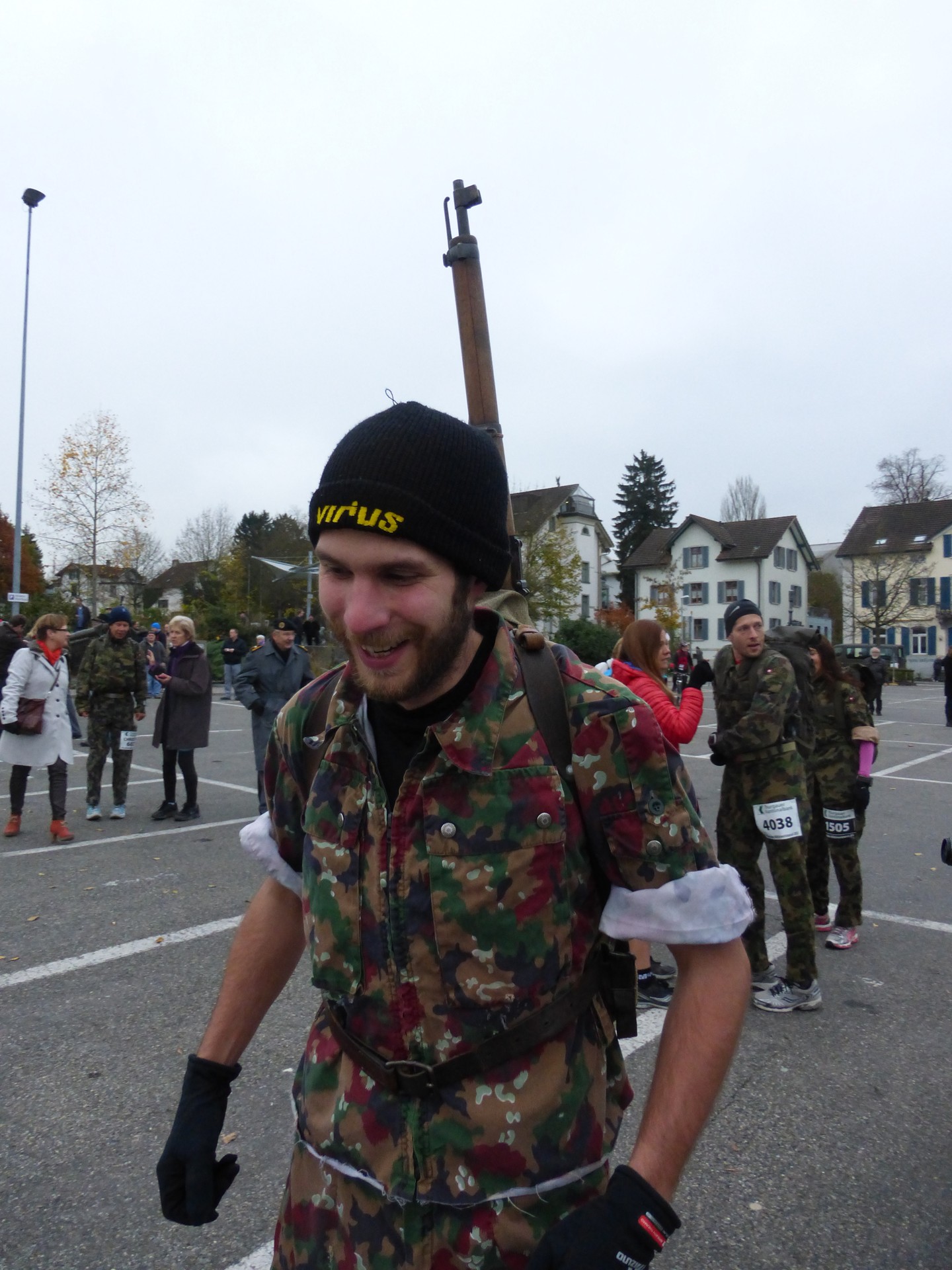 Donnschtighüpfer Dani Thür zum ersten Mal an einem Waffenlauf am Start – und läuft gleich auf den ersten Rang in seiner AK