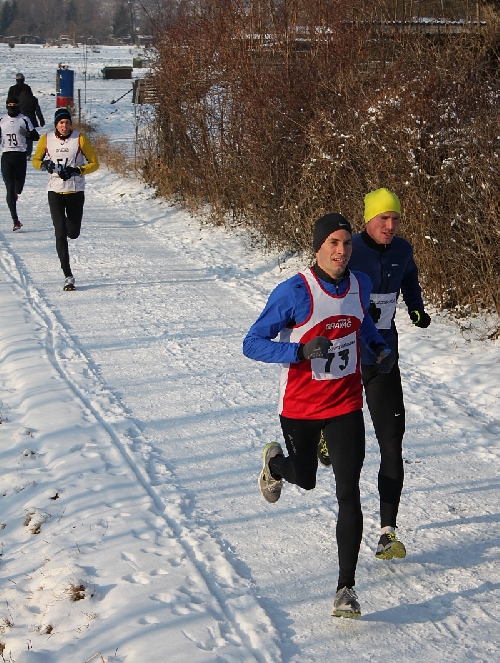 Mathias an der Spitze vor Christoph Schefer auf der zweiten von sechs Runden