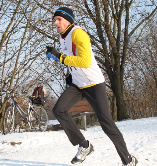Zoltan beim Stutz hinauf auf den Damm