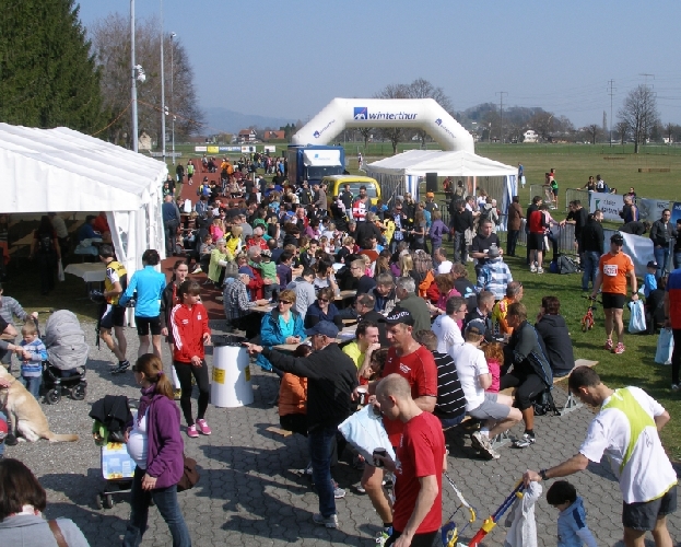 Bestes Laufwetter und tolle Lauffeststimmung herrschte auf der Sportanlage Bildstöckli
