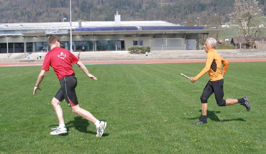 Erhöhte Schwierigkeit, der koordinierte Stabwechsel