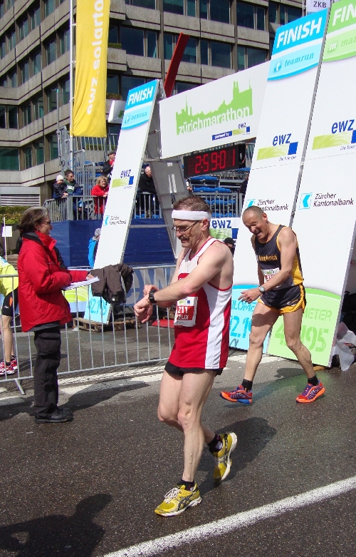 Auch Felix ist im Ziel, ganz passabel, 2:58