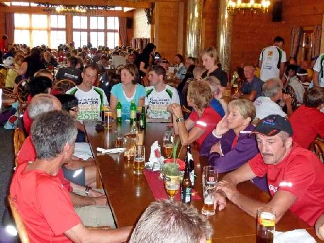 Warten auf die Siegerehrungen