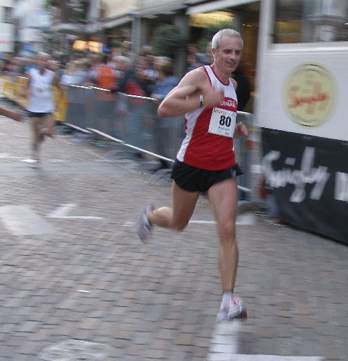 Andreas fliegt ins Ziel