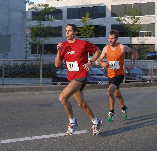 Zoltan hat Thür überholt und setzt zum tollen Finish an.