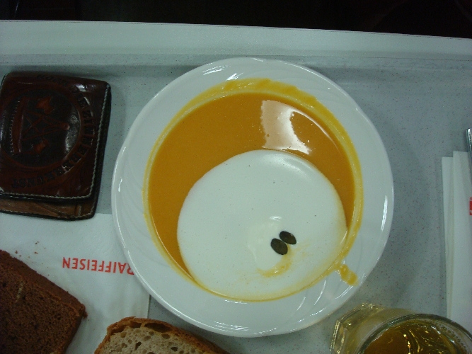 Die legendäre Suppe hat jeder verdient und schmeckt nach dem Lauf besonders gut!