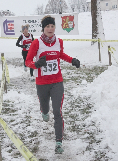 Therese bei ihrer Lustenau-Prmiere knapp vor Edith im Ziel