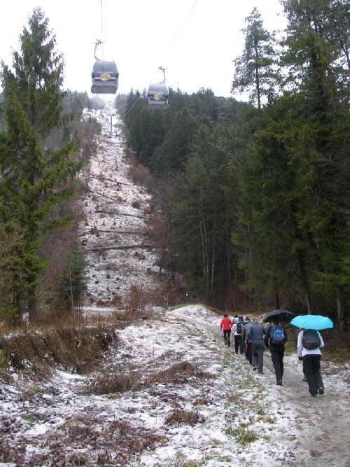 Die Ausrüstung war «diskussionswürdig» (Schirmträger)-2