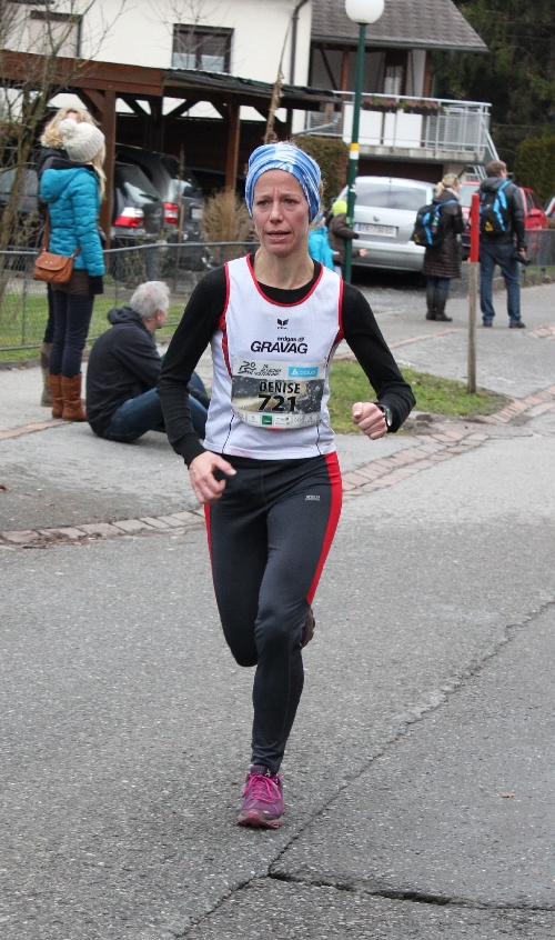 Denise mit einer super Performence kurz vor dem Ziel-9