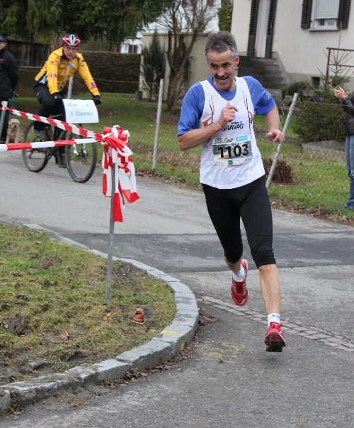 Rolf kriegt die Kurve