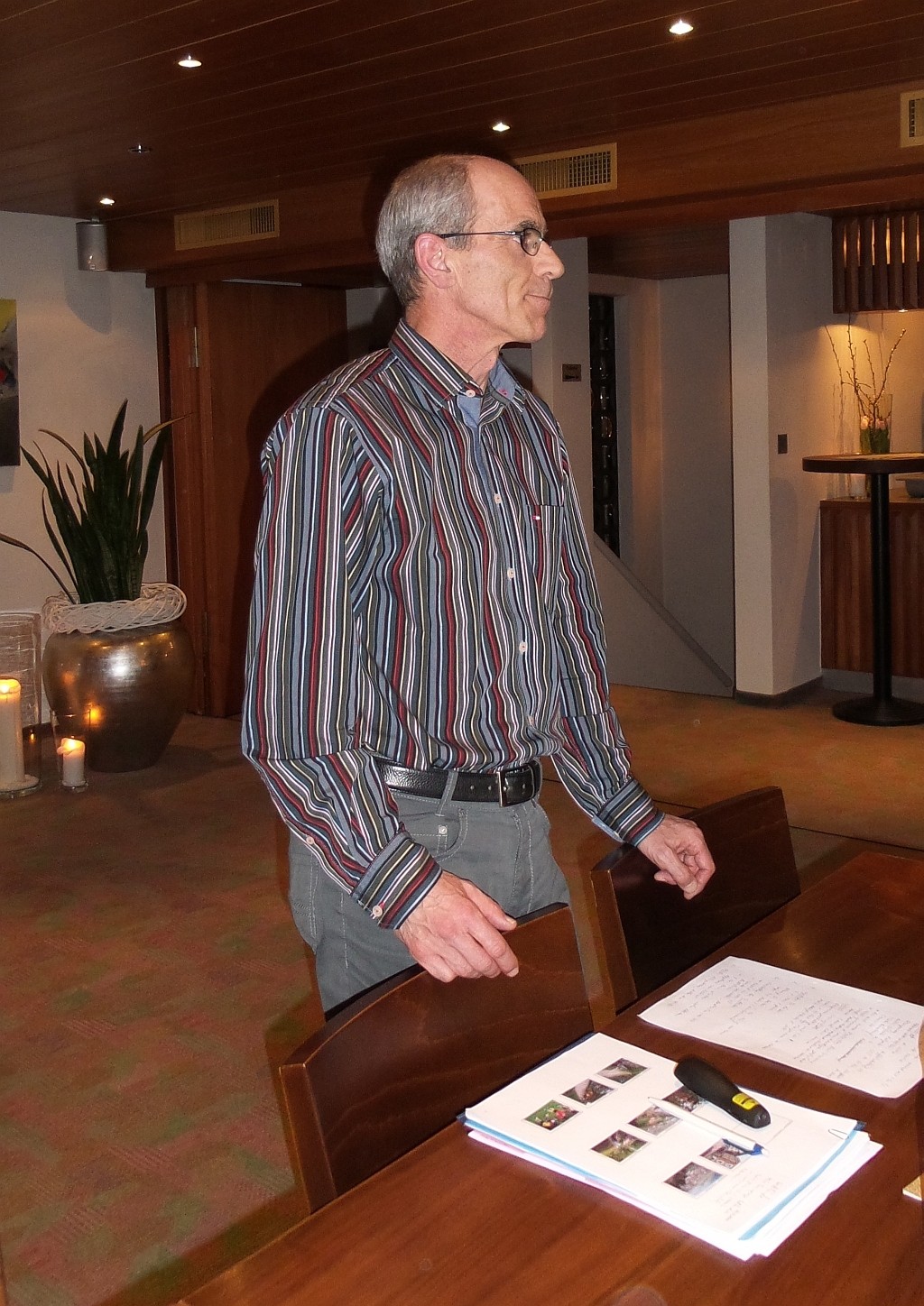 Berni, der technische Leiter, hatte einige Informationen an die Mitglieder