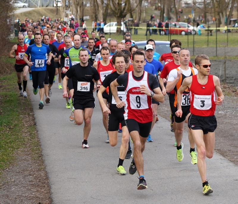 Mathias Nüesch und Thomas Summer an der Spitze beim Schlusslauf über 9 km