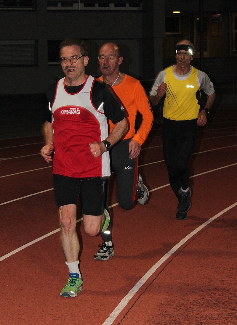 Felix Benz vor Urs Sutter (Gast) und Berni Litscher