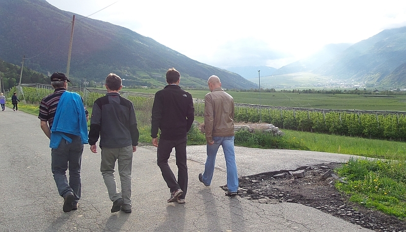 Auf dem Weg mit Blick auf Schlanders, wo die Mila im letzten Jahr trainierten