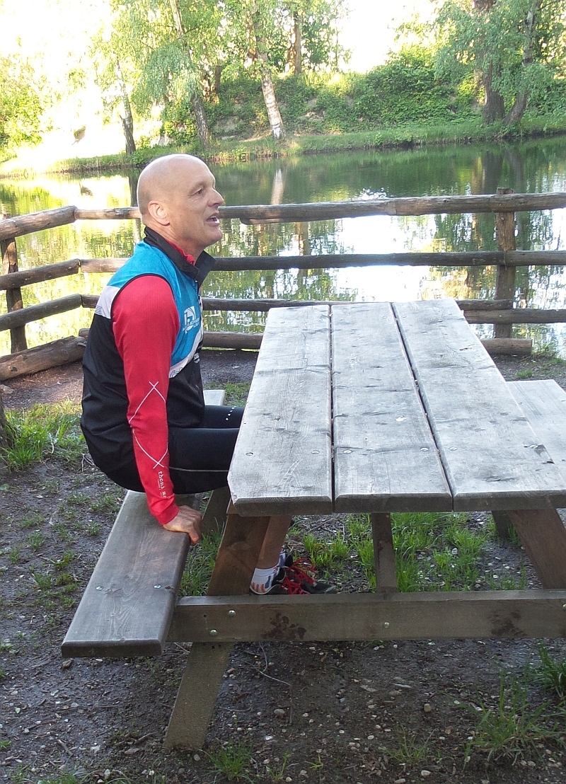 Kurt Graber demonstriert den Winkelstütz