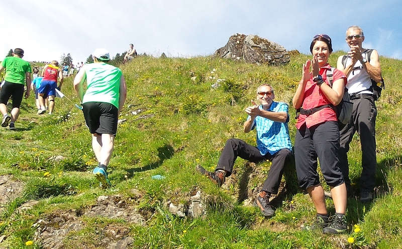 Helmut, Myriam und Horst geben Applaus und ……..