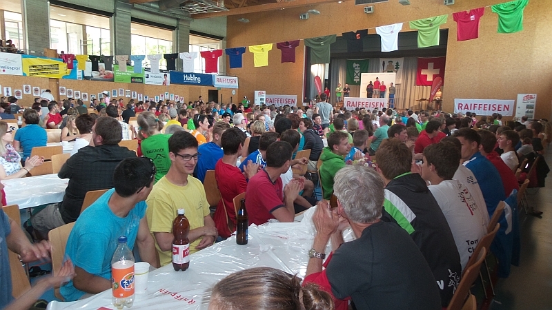 Die Mehrzweckhalle ist bereit für die Siegerehrungen