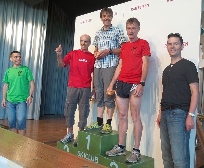 Berni freut sich über seinen zweiten Rang in der AK M55