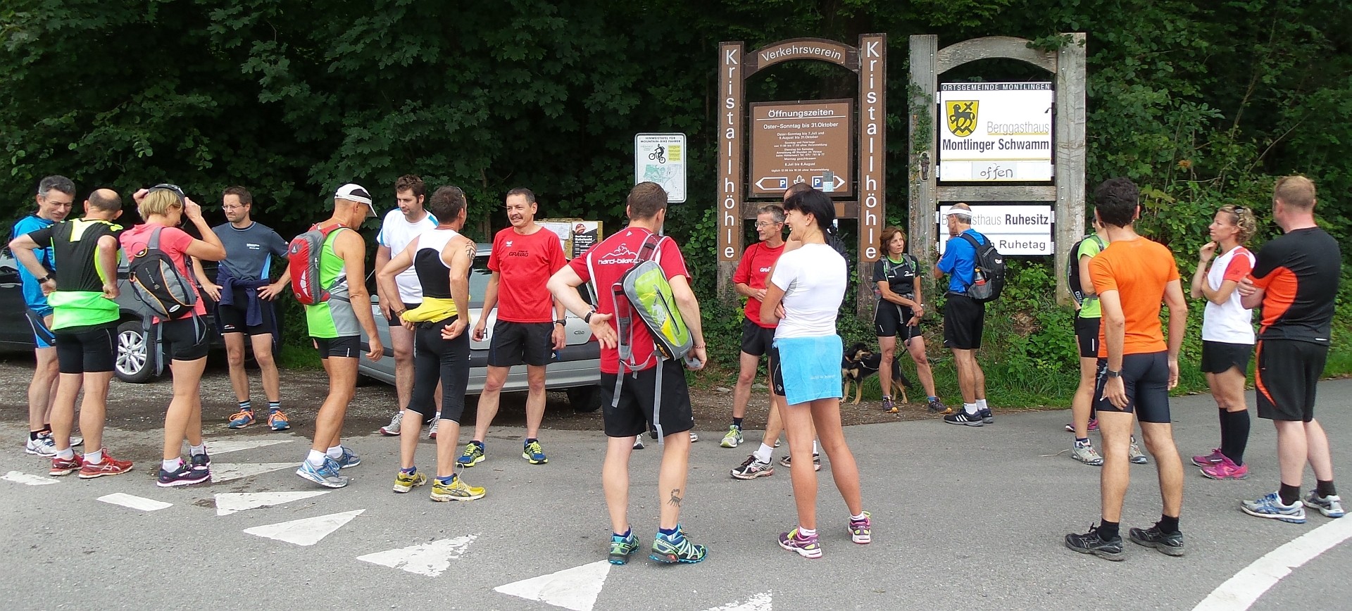 Besammlung zum letzten Sommerprogrammpunkt beim Schwammlaufstart