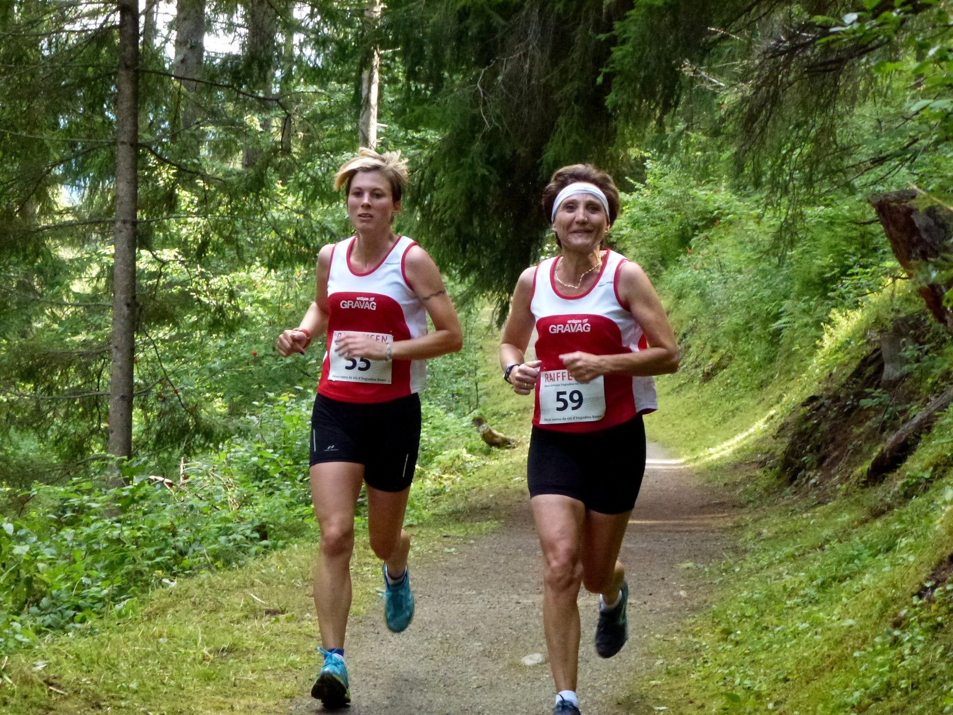 Doris und Therese im Schlussspurt
