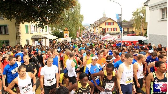Die Elite, zum Halbmarathon Start in Beinwil am See bereit