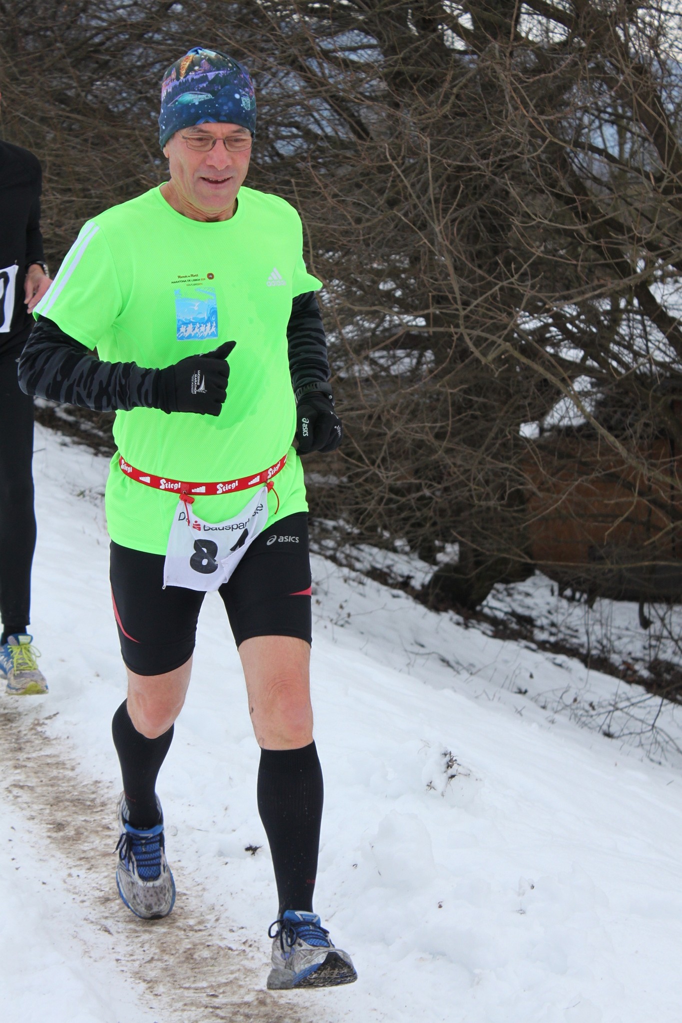 Nejdet, ein harter Bursche in kurzen Hosen