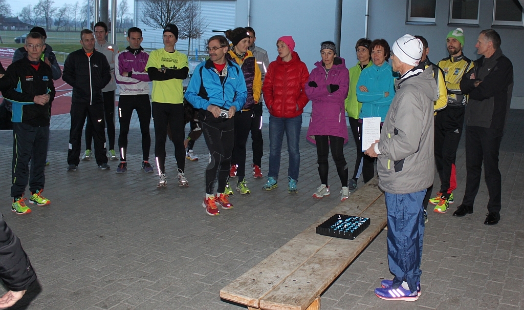 Berni gibt die Anweisungen zum Lauf