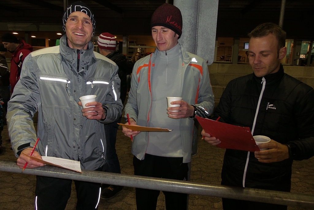 .. mit einem heissen Getränk in der Hand