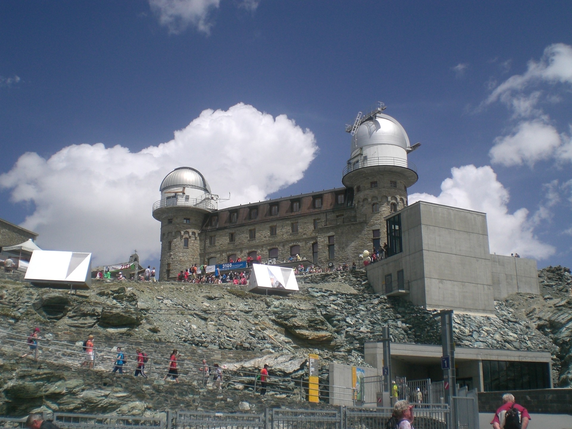 0_NEWS462_1437038162_Int-31