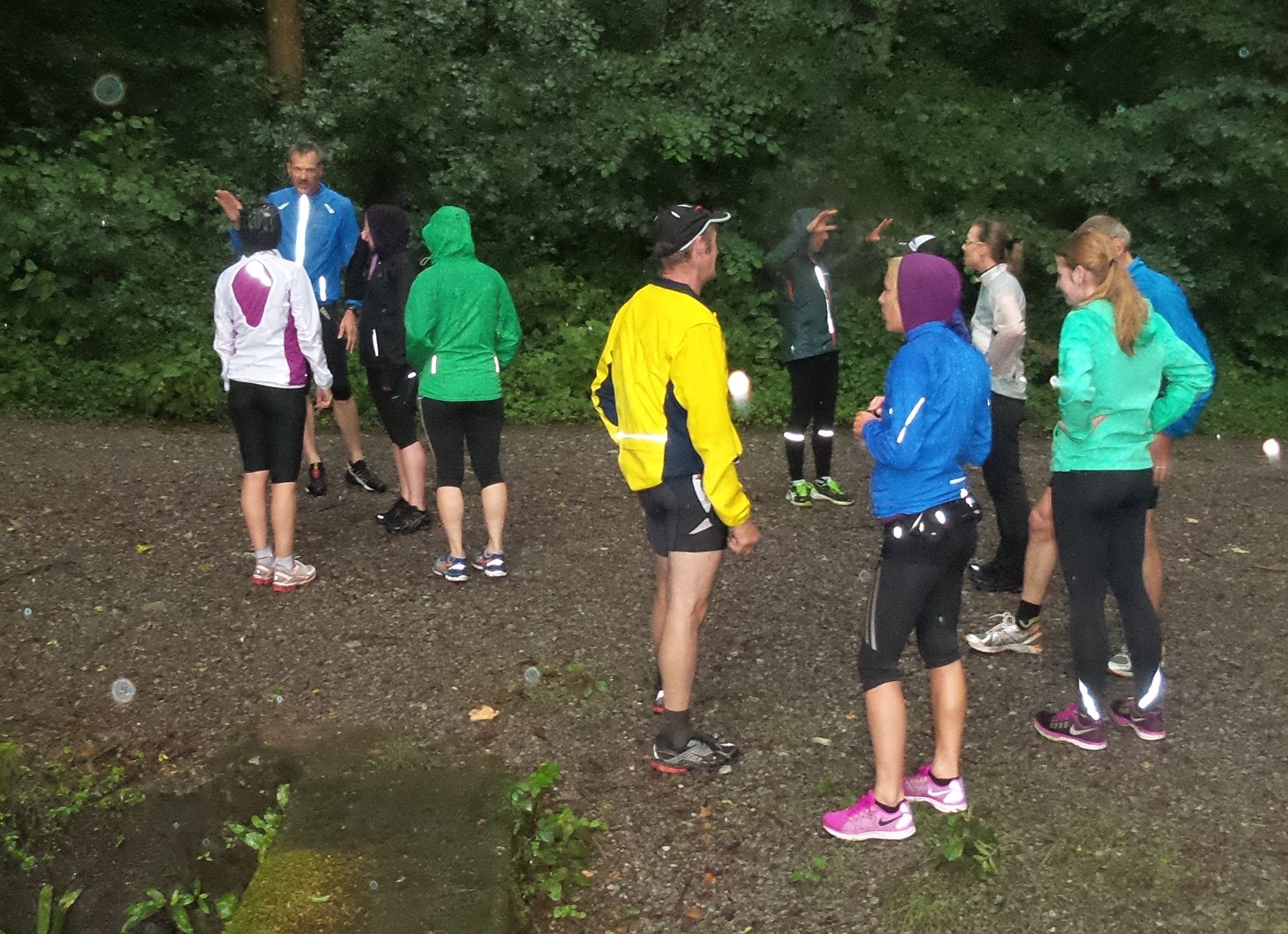 Norbert informiert über die Strecke, die er von seiner Jugendzeit her bestens kennt