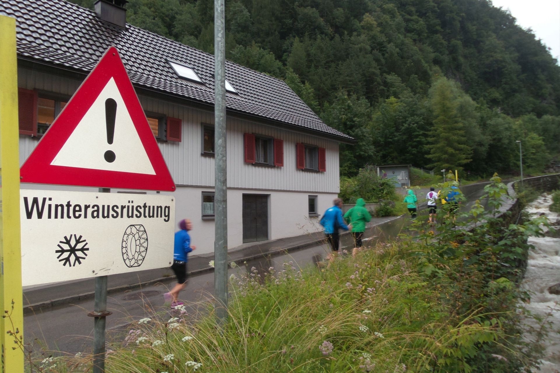 Ganz so weit hinunter (Gsohlstrasse) kam der Schnee dann allerdings doch nicht