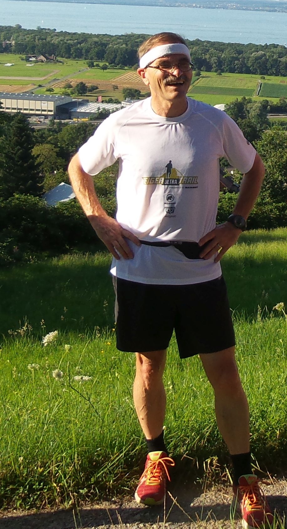 Felix führt über die Strecke