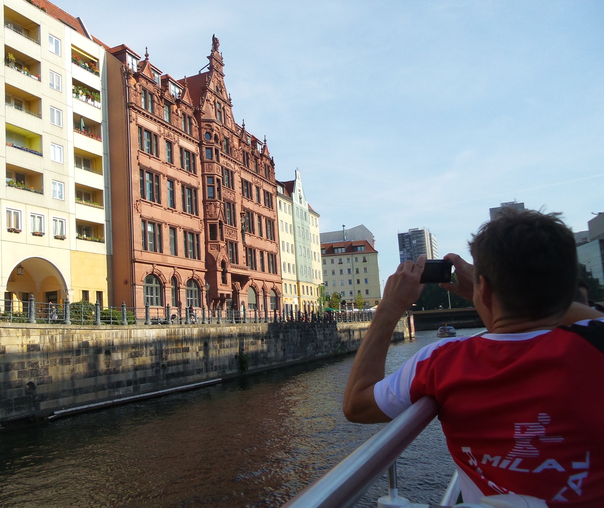 Stadtbesichtigung mit Schiff