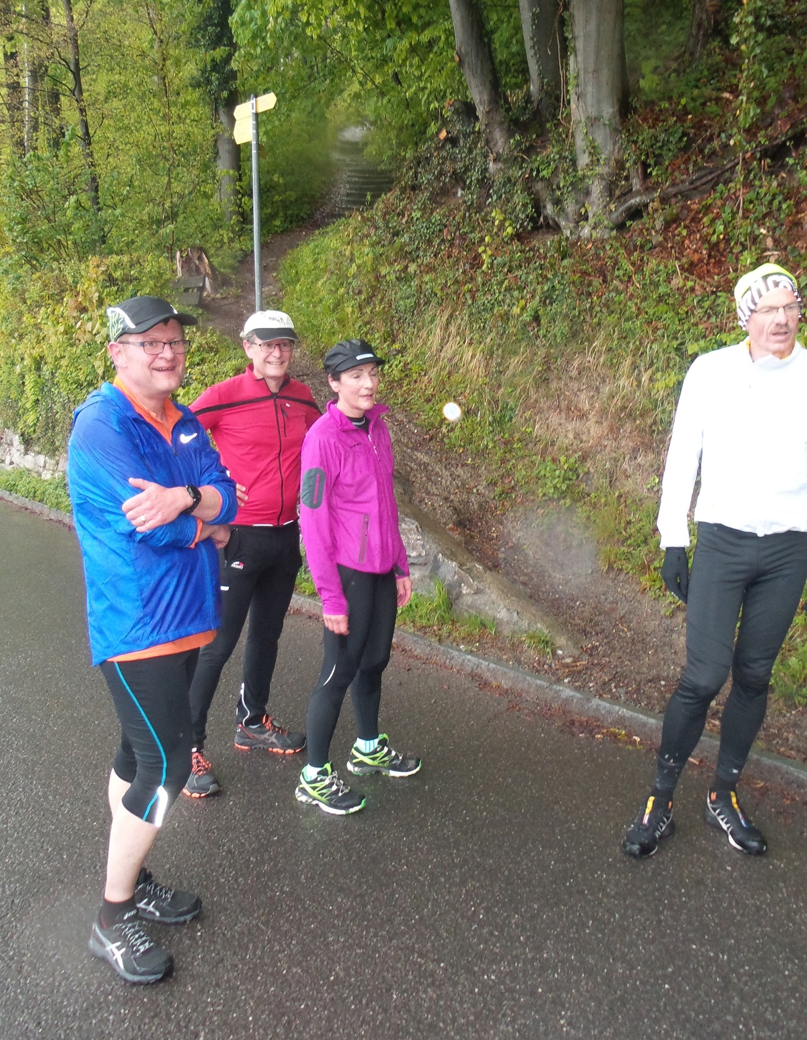 Vor der anspruchsvollen letzten Steigung, dem Trail hinauf zur Meldegg