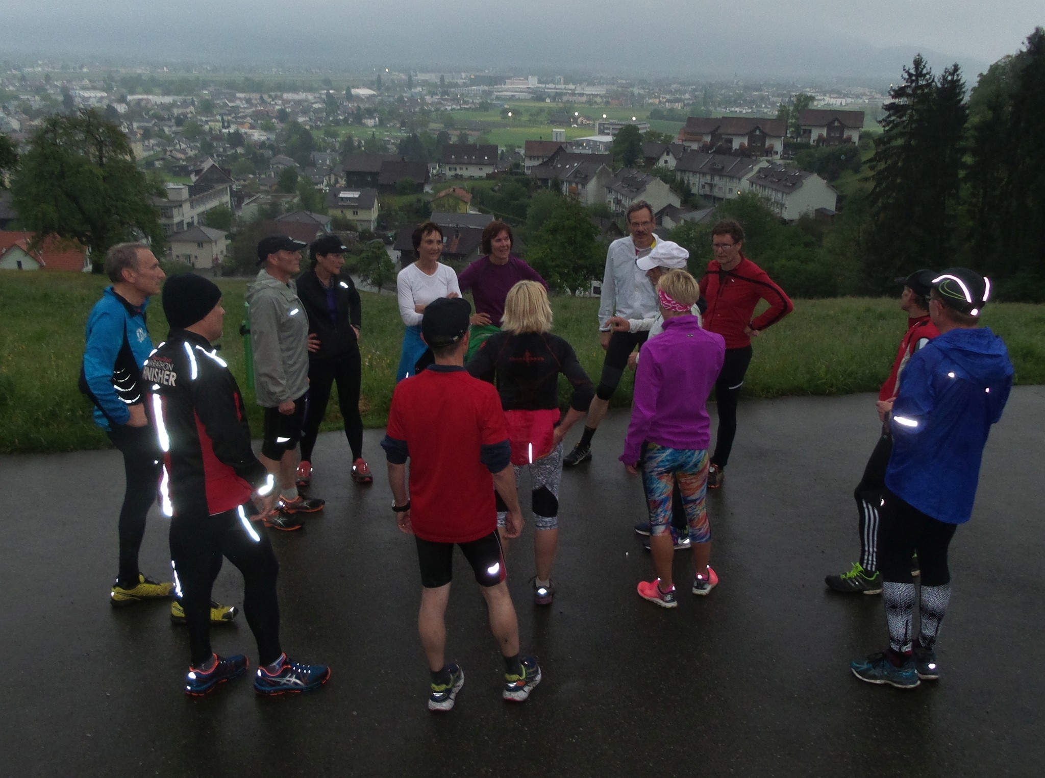 Besprechung des nächsten Streckenabschnittes: Downhill!