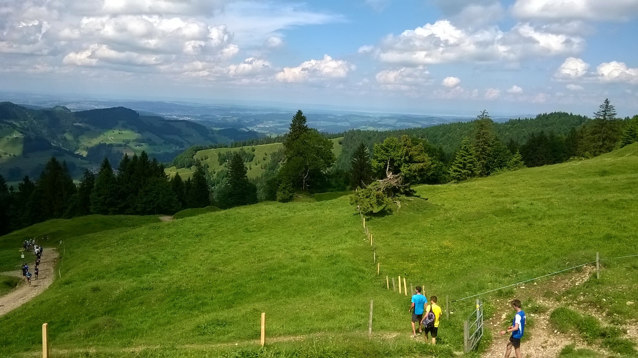 zu Fuss zurück ins Tal